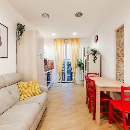 Centro - Eleganza Con Comfort E Stile Varese